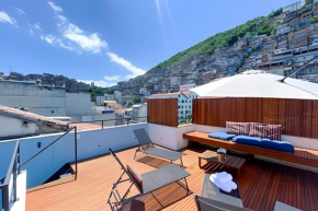Cobertura com deck para alugar até 8 pessoas em Copacabana